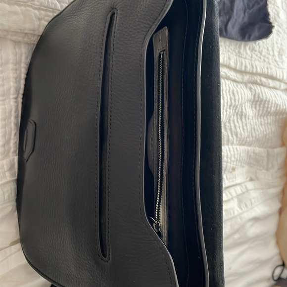 Rag and Bone black shoulder strap bag.  Excellent leather condition - Picture 3 of 7